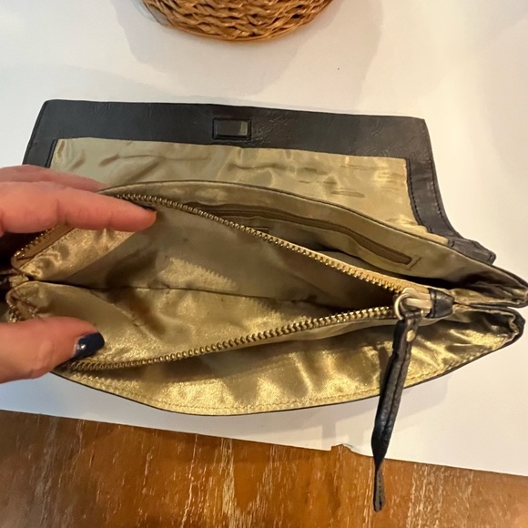 Designer Charles David Women’s Leather Clutch Taupe/Pewter Sequins Gold interior - Picture 7 of 13